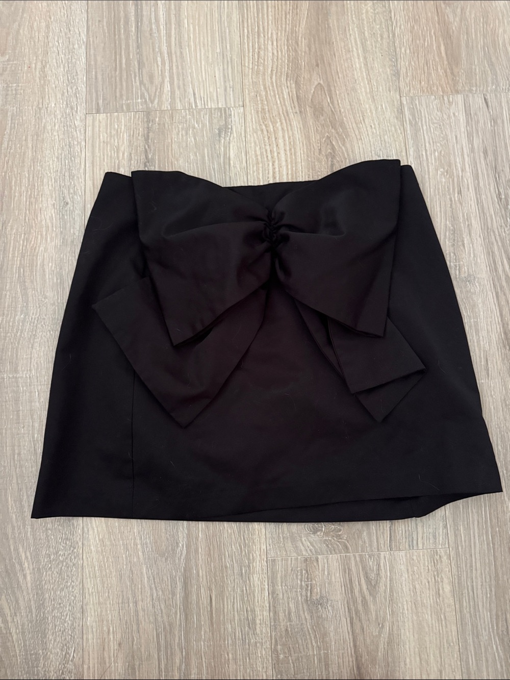 H&M Viral Holiday Mini Skirt with Statement Bow